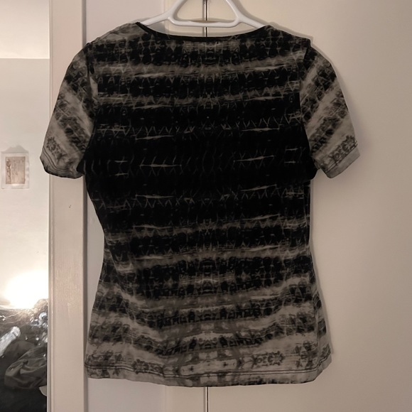 T-shirt - Picture 2 of 2